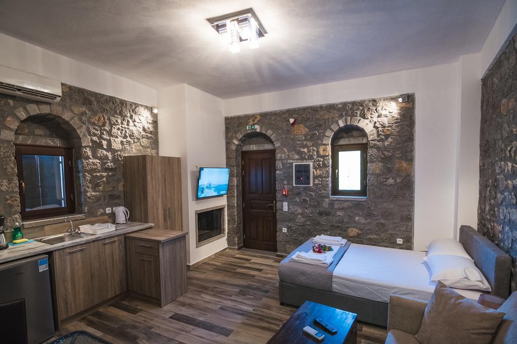 Seasons Aparthotel